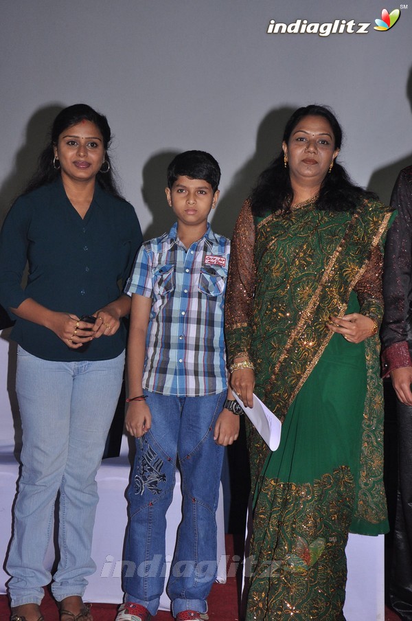 'Adhisaya Ulagam 3D' Press Meet