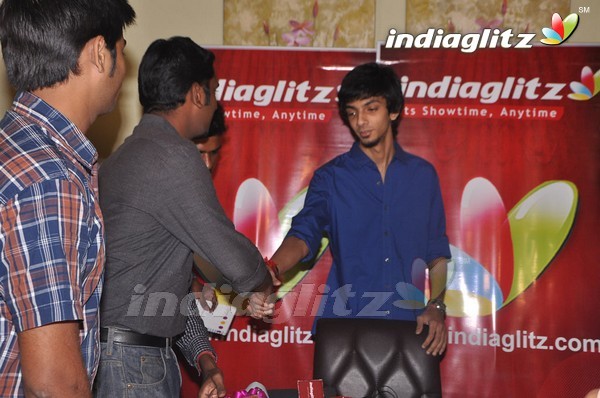 Anirudh Interacts With Fans - IG V Day Special
