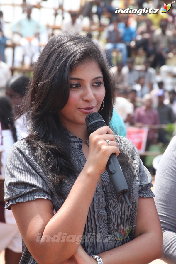Anjali In Kabadi Show