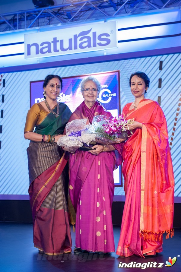 Naturals Salon felicitates mothers of illustrious Indian achievers