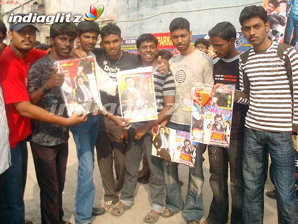 Ajith Fans Promote `Asal' Audio!