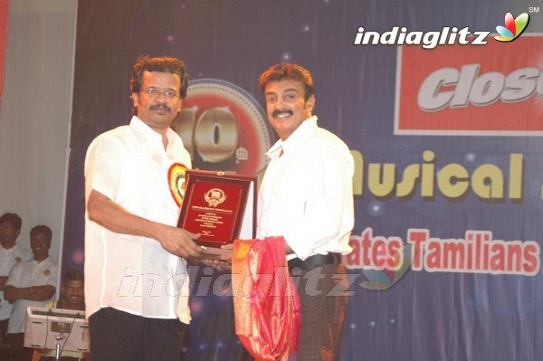 Gaurav Bags EMITAA Best Debut Director Award