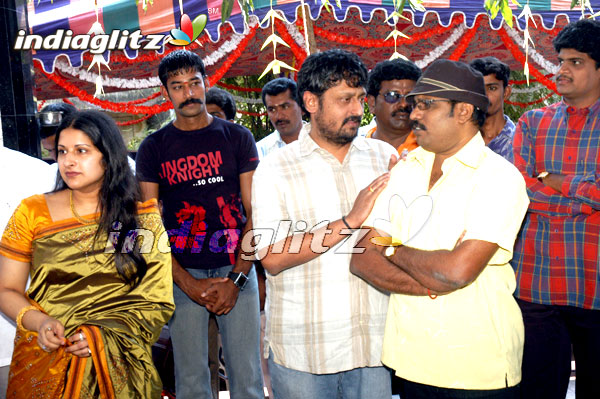 'Azhagiya Tamil Magan' Movie Launch