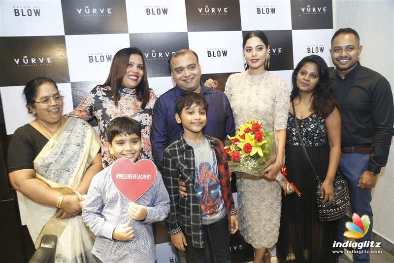 Bindu Madhavi inaugurates Salon Blow at Velachery