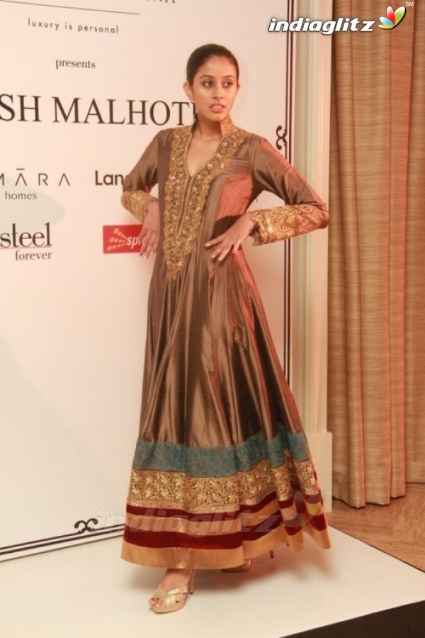 Celebs @ Manish Malhotra Fashion Show