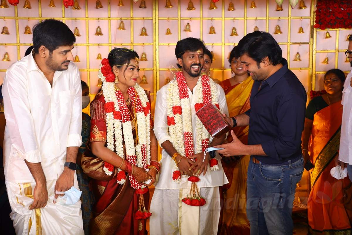Director Chachi marriage - Sivakarthikeyan and Sathish attend