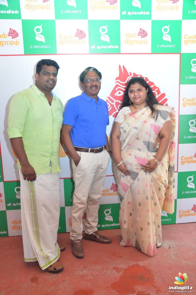 events-bharathiraja-at-cook-gramam-restaurant-inauguration-movie