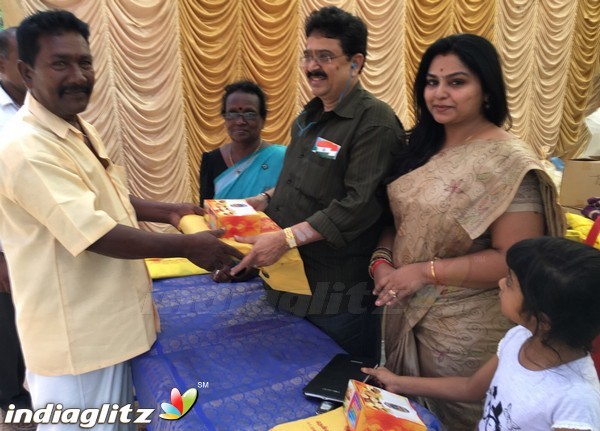 Deepavali Gift of Nadigar Sangam personally handed over to members