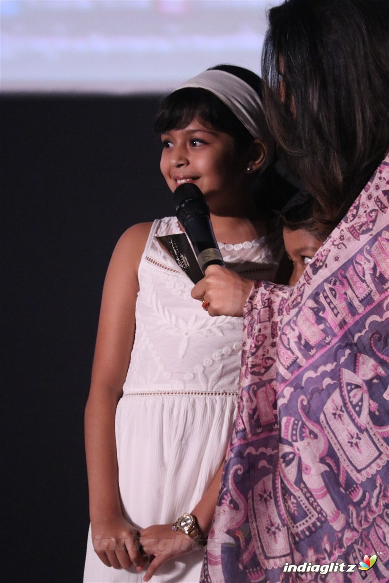 MSD at 'Dhoni' Movie Press Meet