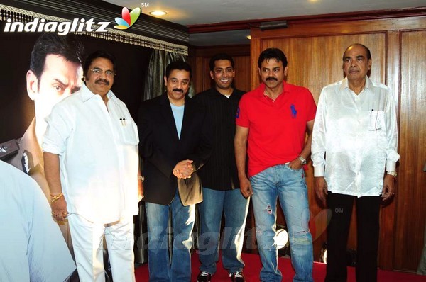 'Unnaipol Oruvan' (Eenadu) Logo Released