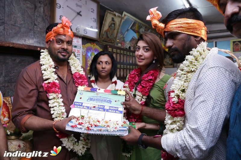 Jai & Pranitha at 'Enakku Vaaitha Adimaigal'  Movie Pooja