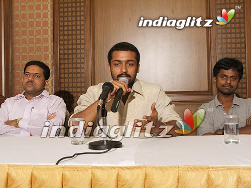 'Ghajini' Press Meet