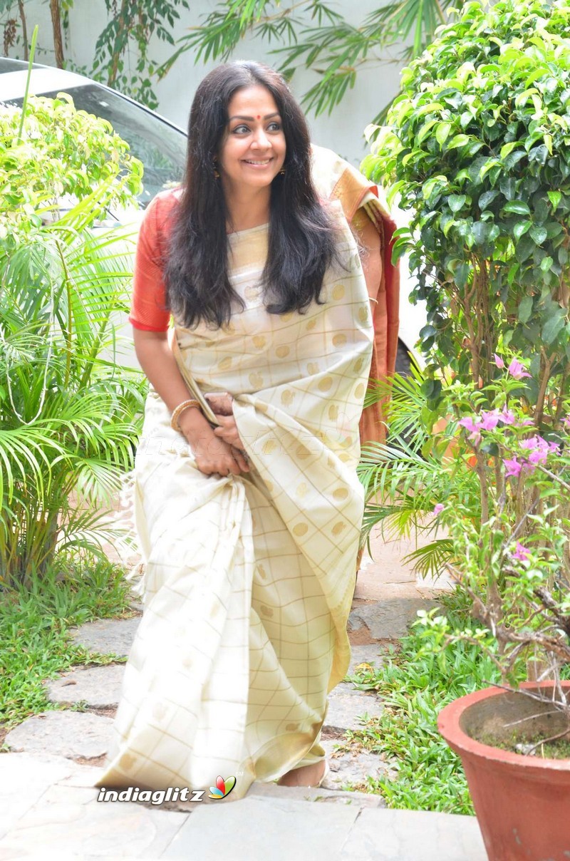 Jyothika at Heirloom Kanjivaram Exhibition