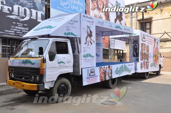 The Bus Launch Of `Kattradhu Kalavu'