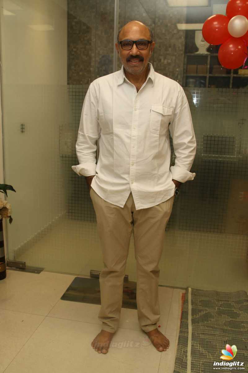 'Khaki' Movie Pooja