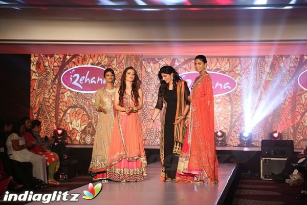 Bindhu Madhavi and Nadiya at The Madras Bridal Fashion Show