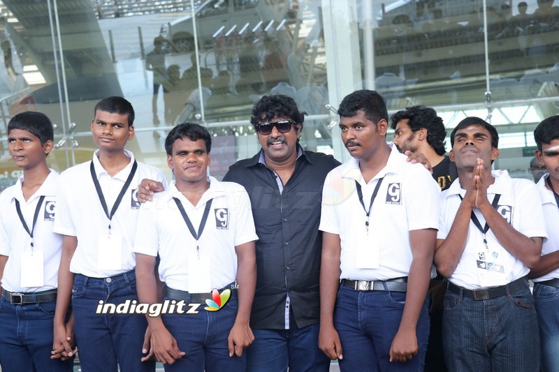 Actor Mime Gopi Flight Trip to Madurai with Underprivileged Kid