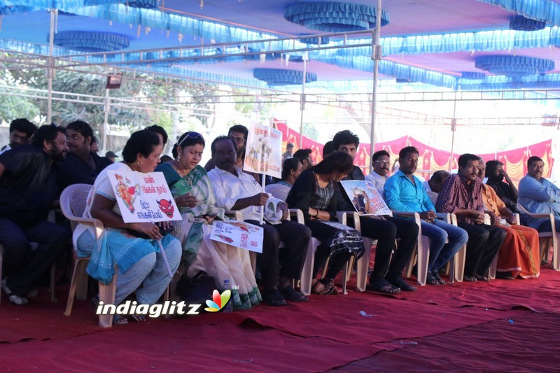 Nadigar Sangam Silent Protest for Jallikattu