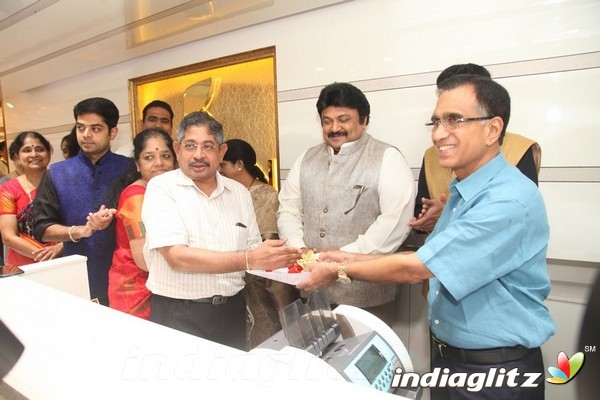 Prabhu Inaugurates Kalyan Jewellers