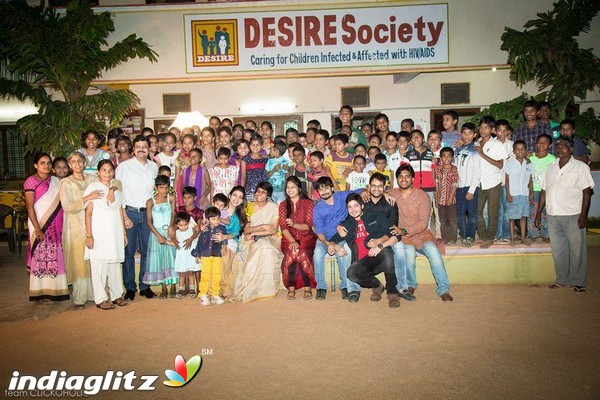 Samantha celebrates Diwali with kids of 'Desire Society'