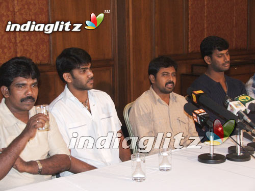 'Sandai Kozhi' Press Meet