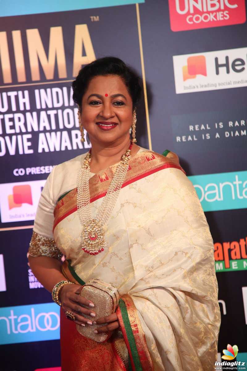 Celebs at SIIMA 2019 Tamil Awards