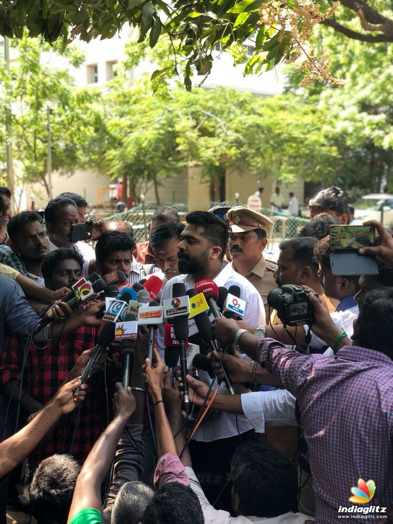 Simbu Meeting The Press at Egmore Police Commissioner Office