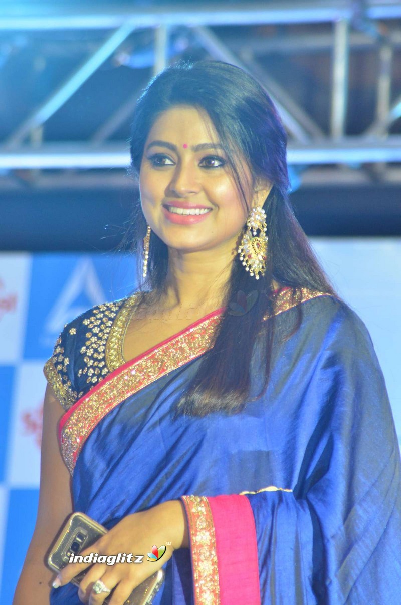 Sneha Launches Sunfeast Biscuits