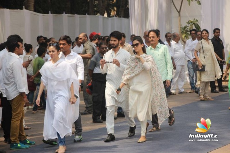 Celebrities pays respect to Sridevi