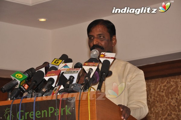 'Thenmerku Paruvakatru' Press Meet