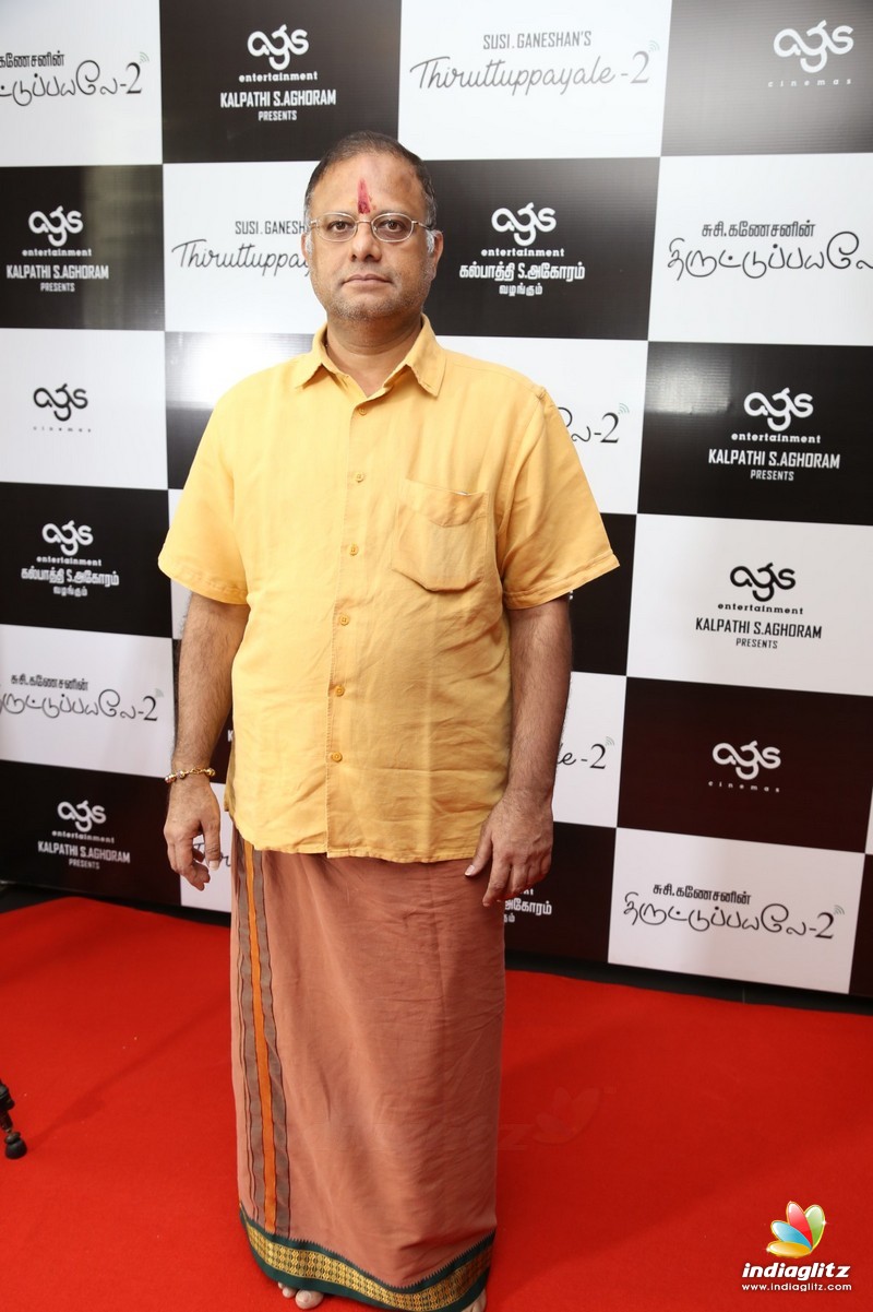 'Thiruttuppayale2' Red Carpet Premiere Show