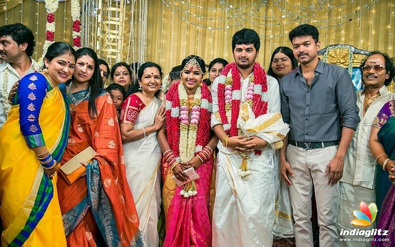 Vijay at ARMurugadoss 's Asst Director Wedding