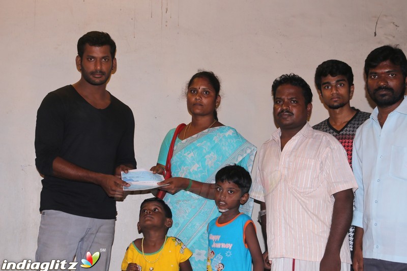 Actor Vishal Helps 10 poor Students by Paying their College Fees