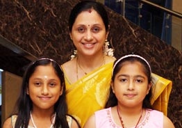 Actress Devayani's teenage daughter's photos in saree surprises fans