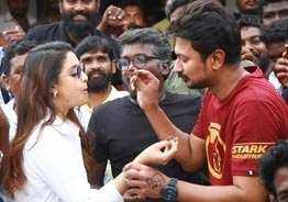 Udhayanidhi shares BTS pictures from the sets and drops a major update on 'Maamannan'!