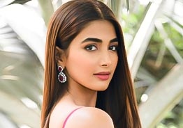 Pooja Hegde pairs once again with a Superstar! Flaunts his signature bracelet in new photo