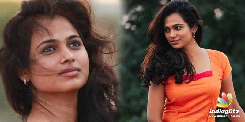 Ramya Pandian signs movies with two popular production houses!