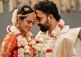 Actress Ramya Pandian ties the knot with her lover in a dreamy wedding ceremony!