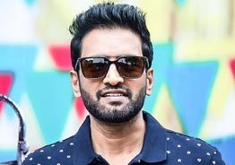 Santhanam to join hands with a Kannada director for his next! - Latest Update
