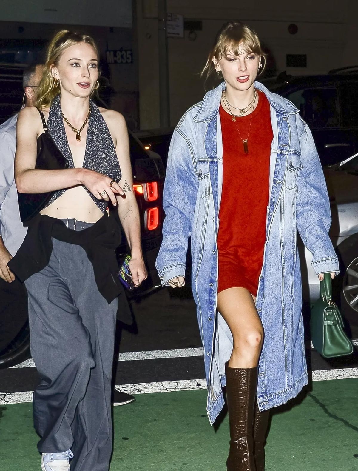 Sophie Turner Enjoys Girls' Night Out with Taylor Swift Amid Divorce from  Joe Jonas - News 