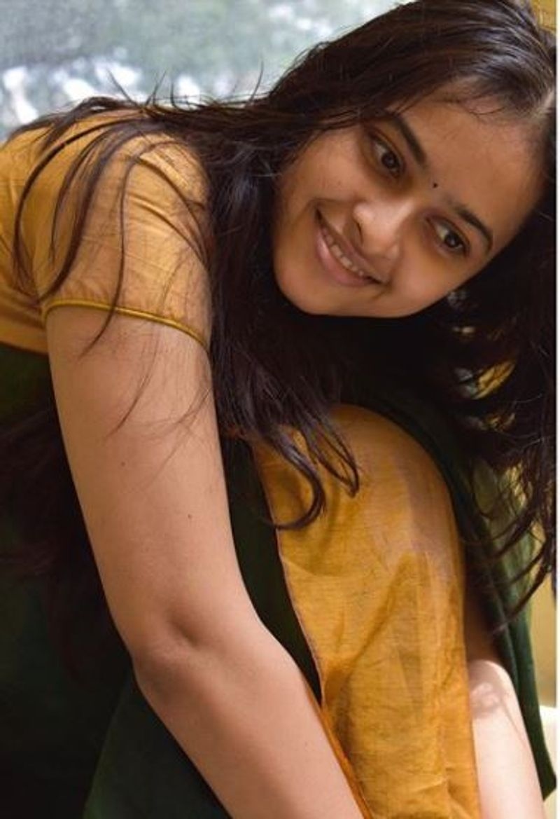 Sri Divya S Latest Photos Without Makeup Will Leave You