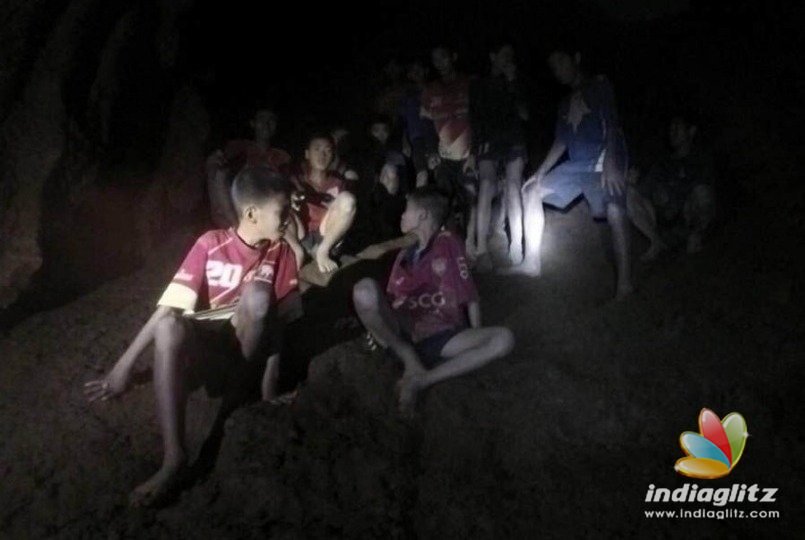 Trapped boys in Thai cave write touching letters to parents