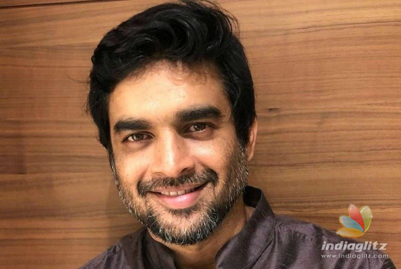 Famous Scientist waiting for Madhavan to duplicate him 