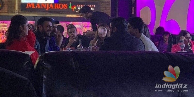 Fans angry seeing Shoaib Malik and Sania Mirza at cafe before India match!
