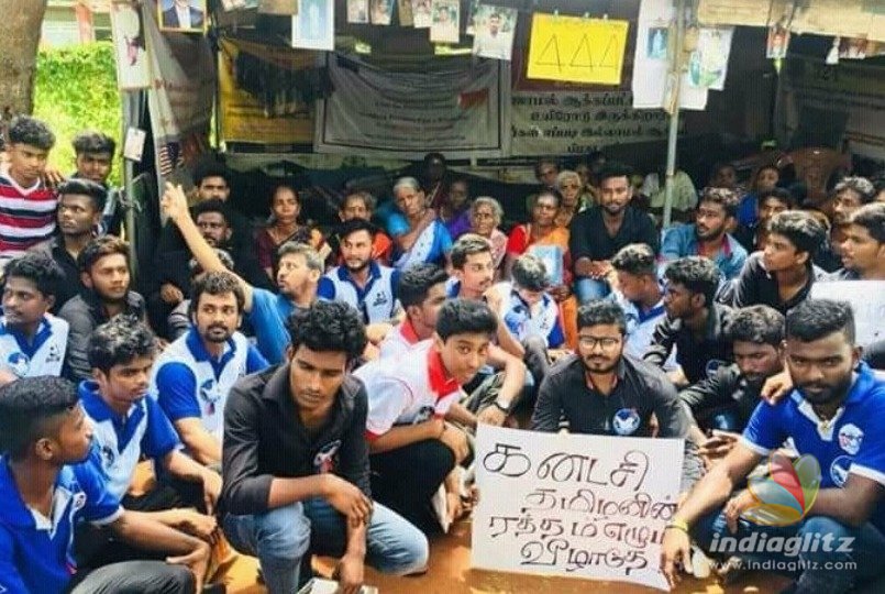 Sri Lankan Vijay fans join together for a massive protest - details