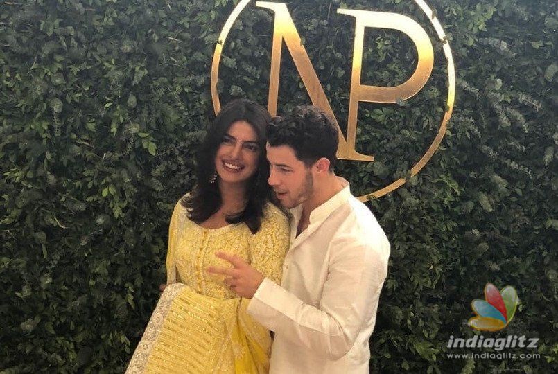 Priyanka Chopra And Nick Jonas Confirms Engagement With This Pic!