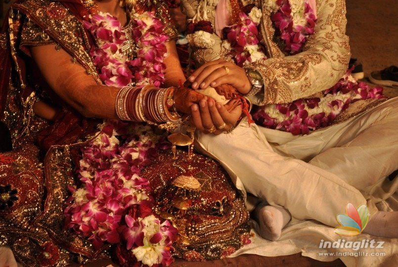 Andhra woman marries 6 men and runs away with cash and jewels