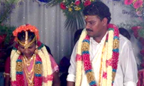Aadukalam Murugadoss Marriage