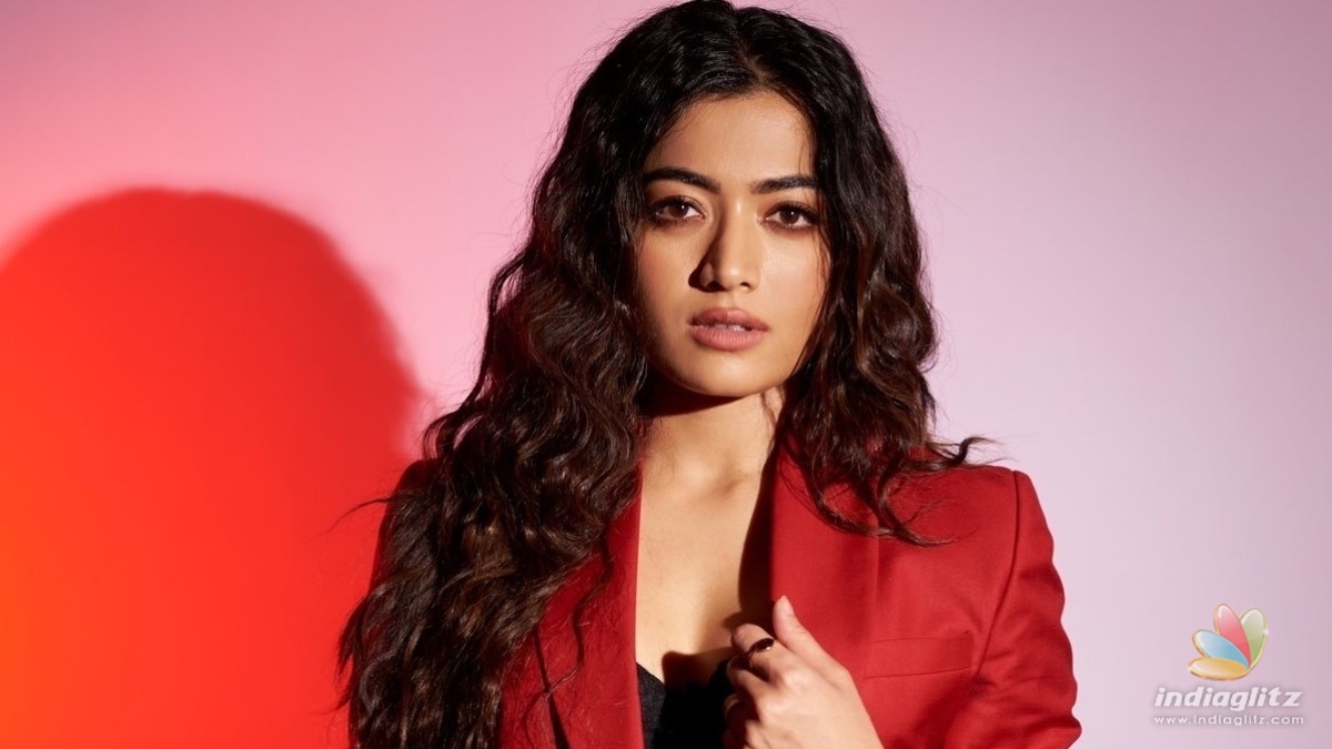 Rashmika Mandanna onboards her next Bollywood biggie with this renowned Tamil director!