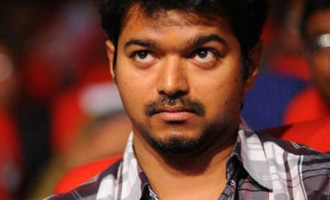 A.R. Murugadoss reveals Vijay's roles in 'Kaththi'
